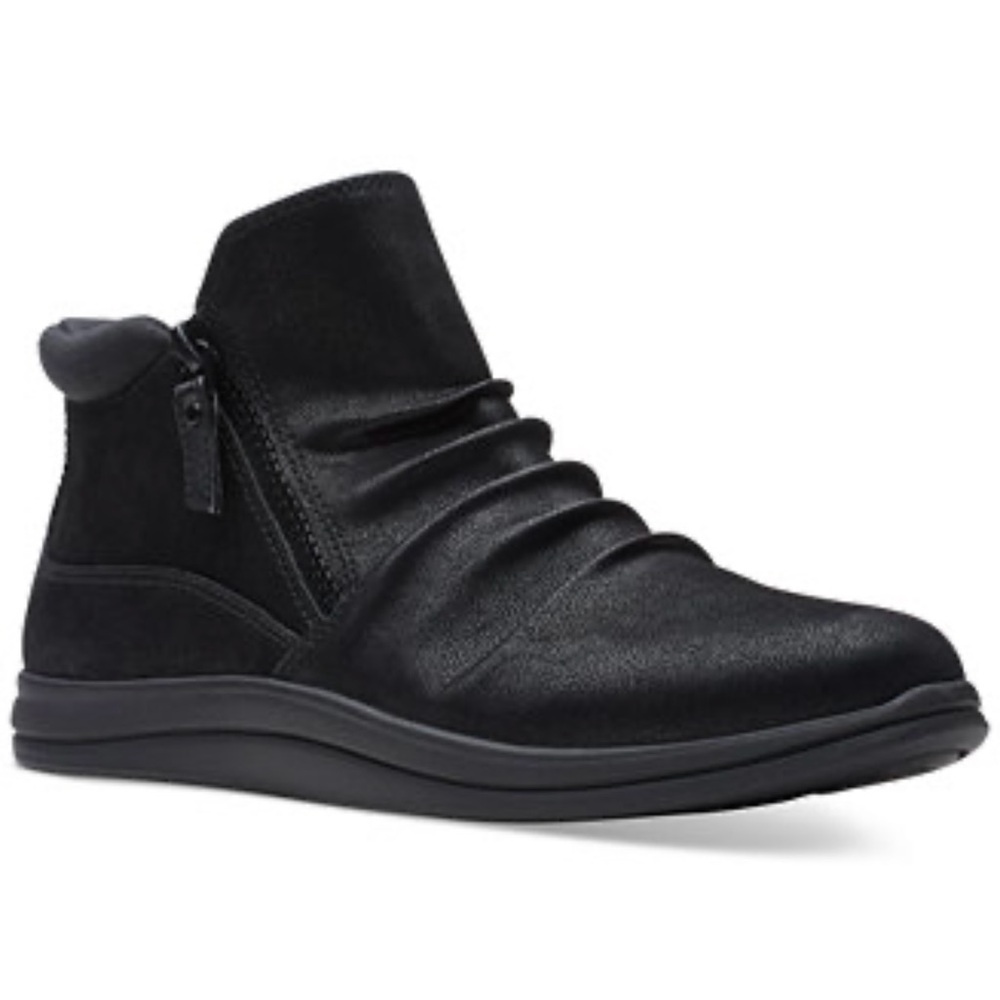Clarks Breeze Range Ruched Ankle Booties